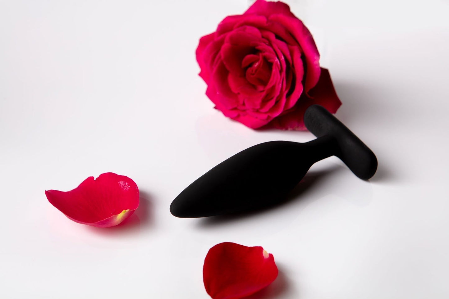Je Joue Vesta Vibrating Butt Plug